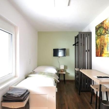 Schickes Zimmer Mit Top-Ausstattung In Idealer Lage Фельдкірш Екстер'єр фото