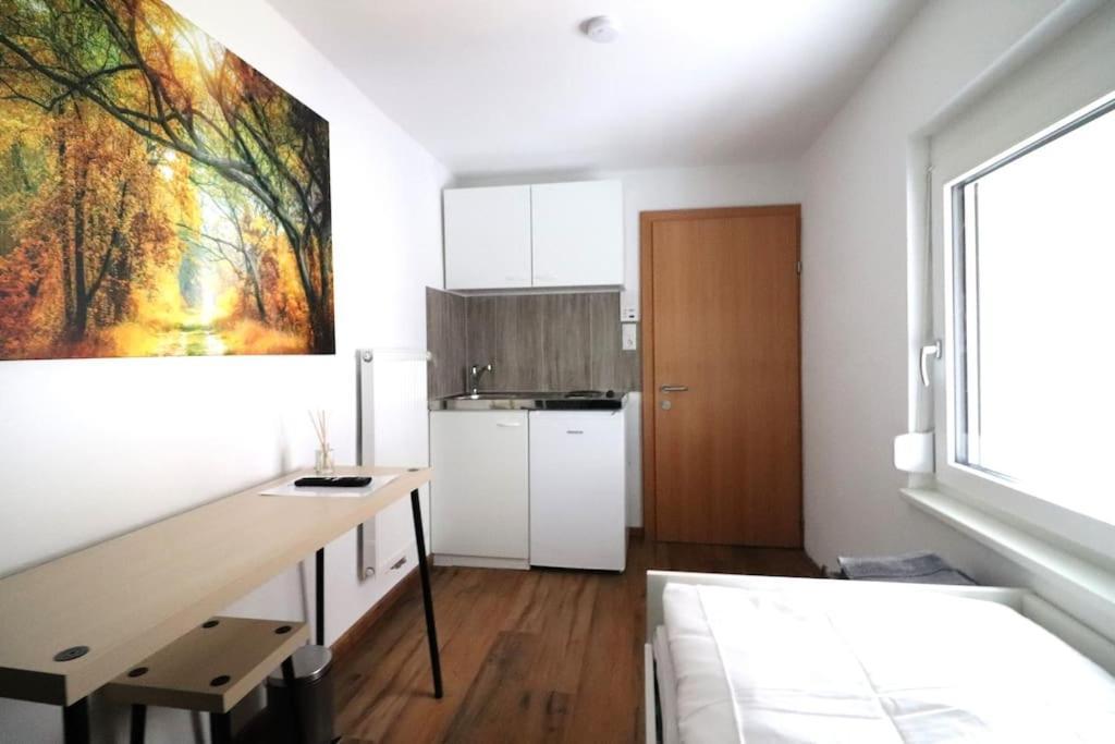 Schickes Zimmer Mit Top-Ausstattung In Idealer Lage Фельдкірш Екстер'єр фото