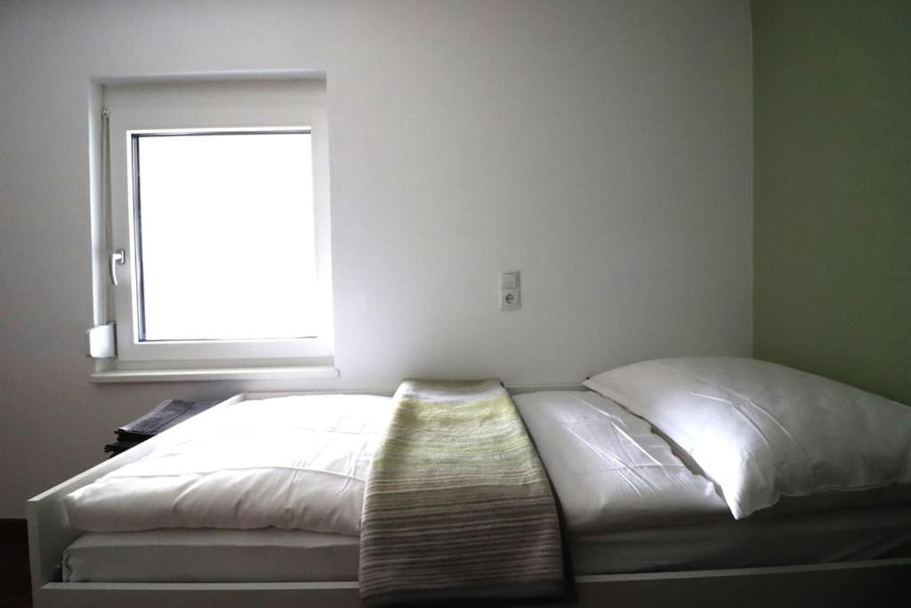 Schickes Zimmer Mit Top-Ausstattung In Idealer Lage Фельдкірш Екстер'єр фото